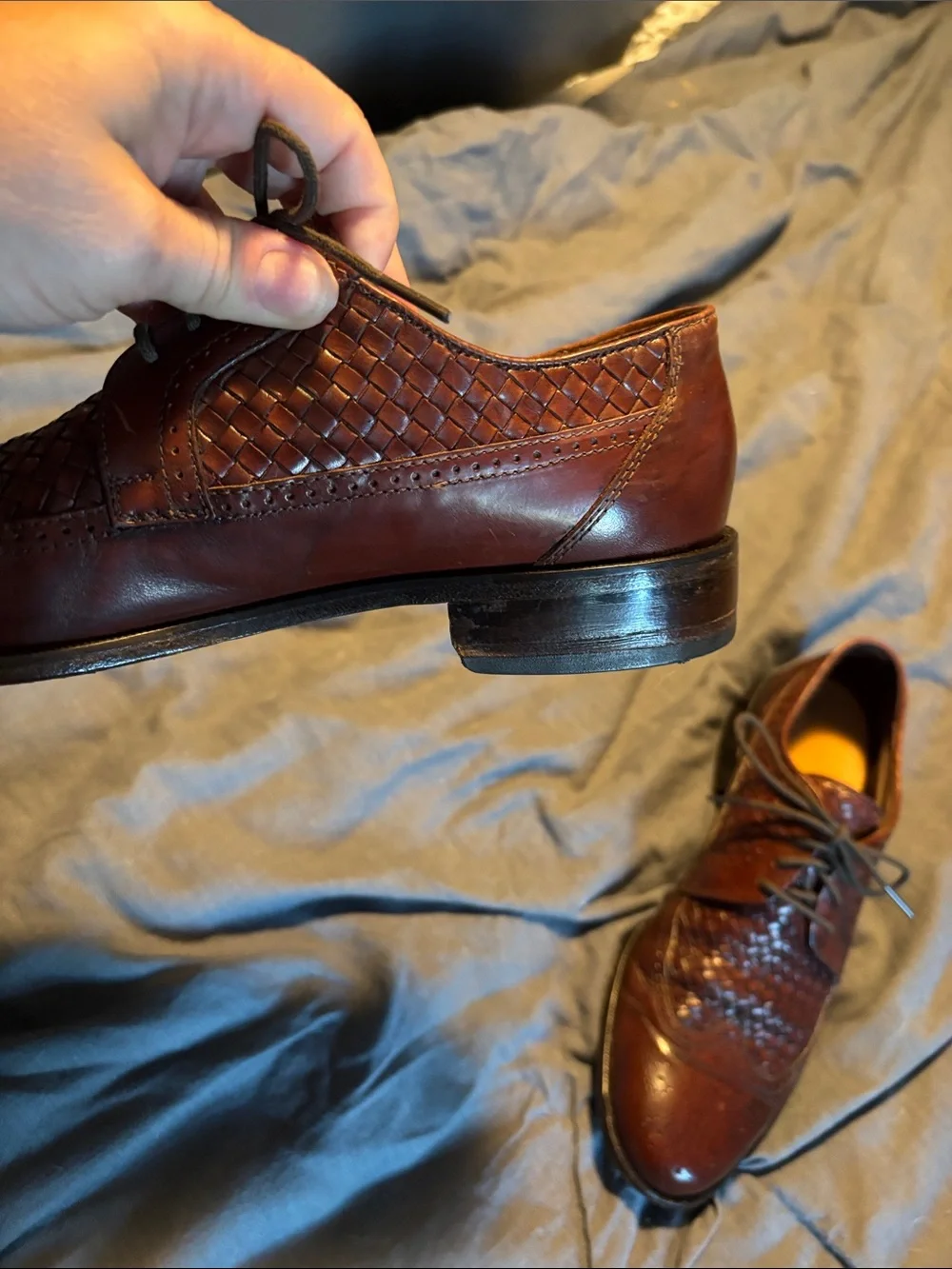 Men's Brown Woven Leather Wingtip Derby Shoes